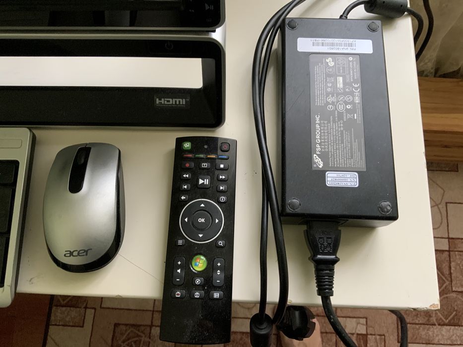Моноблок Acer Aspire Z5771 (DO.SHMME.003)