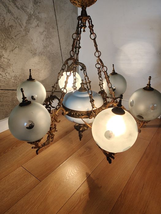 Lampa zabytkowa sufitowa