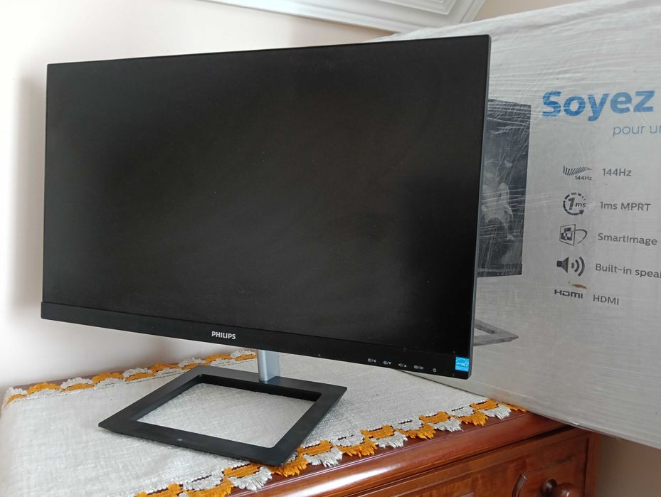 Монітор ігровий  Philips 242e1gaj 144 Hz FullHD