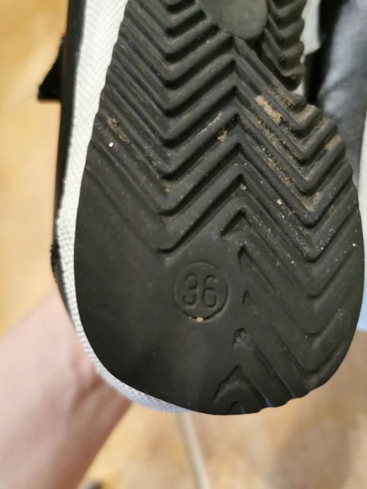 Półbuty Ryłko rozm. 36 czarno-białe,