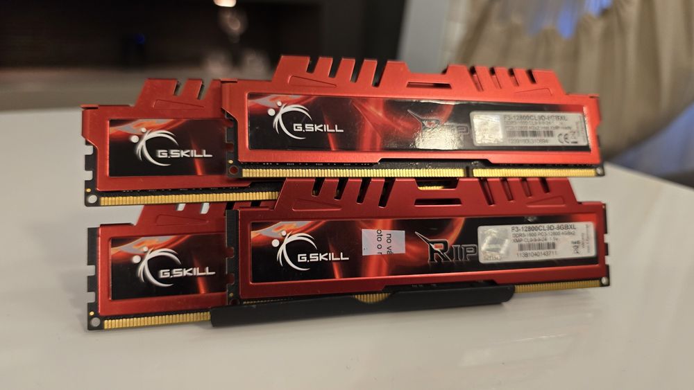 DS Cube, Gygabyte, Intel Core i5, GeForce GTX, G.Skill Ripjaws X 16GB