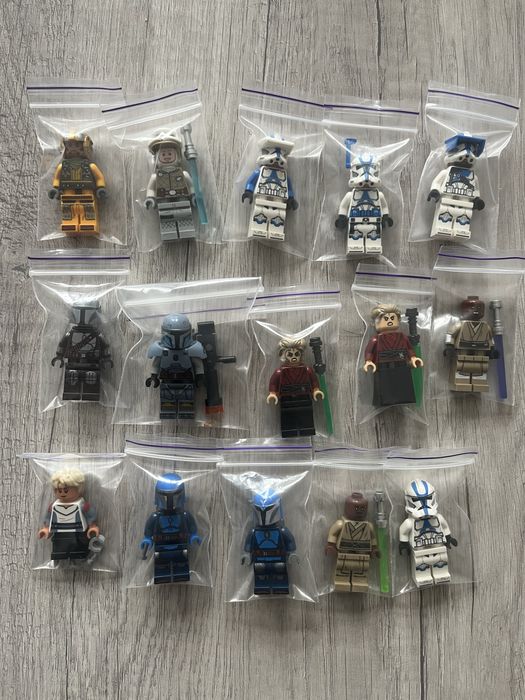 Продаю ОДНИМ ЛОТОМ склад нових деталей LEGO