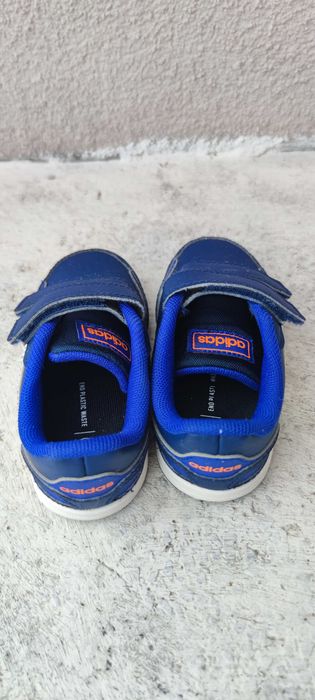 Dziecięce Buty ADIDAS
VS SWITCH 3 CF I H03794 rozmiar 22