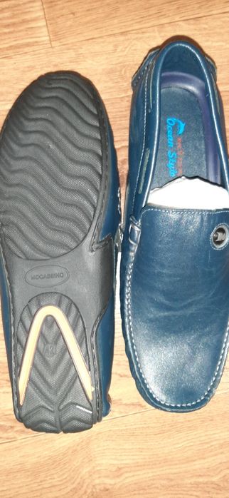 Чоловіче літне  взуття , нове