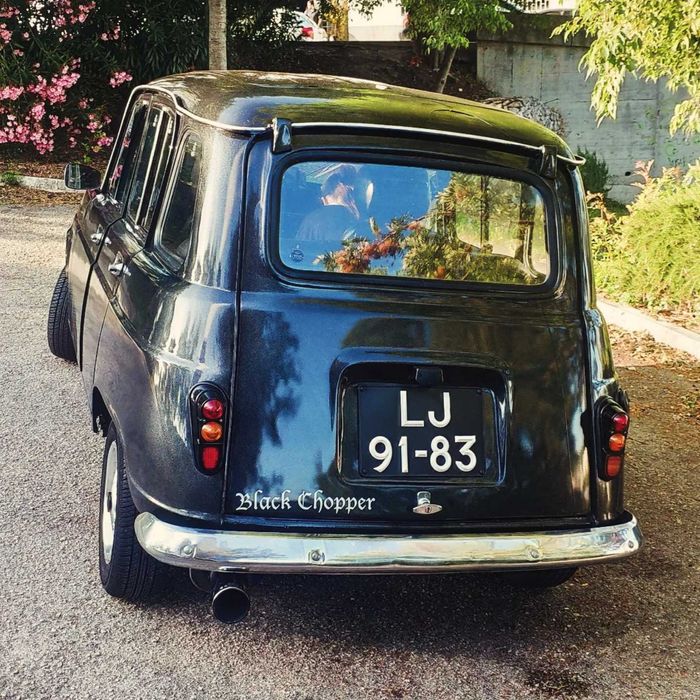 Renault 4 GTL  – Acidentado (Com + 990€ em Peças Novas Incluídas)