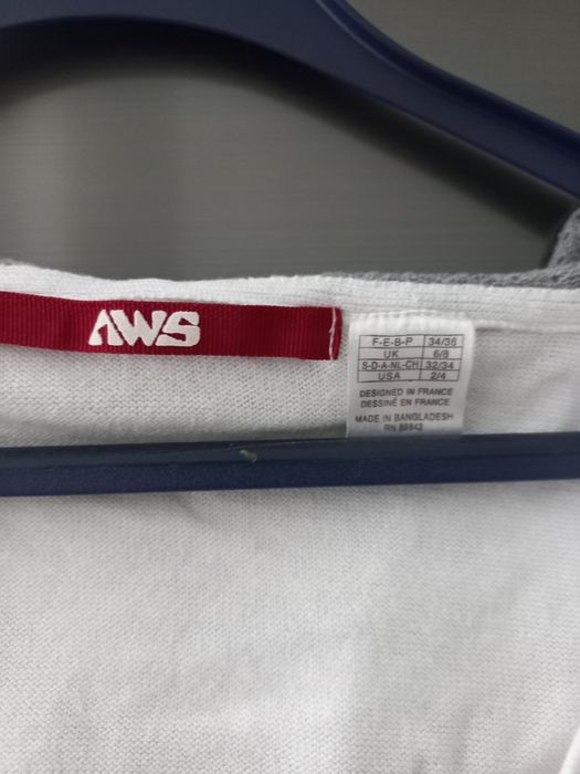 Blusão branco com capuz  em algodão da AWS