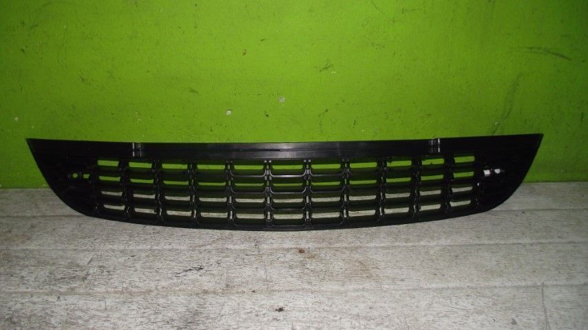 Grelha Para Choques Frente Opel Astra J - 2009 / 2012