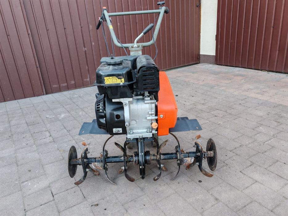 Glebogryzarka spalinowa