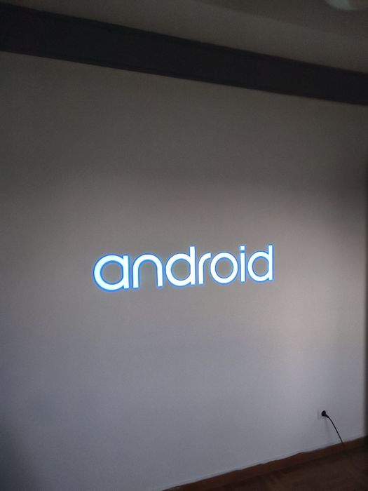 Projetor Android Absolutamente novo com imagem 1080 P incrível