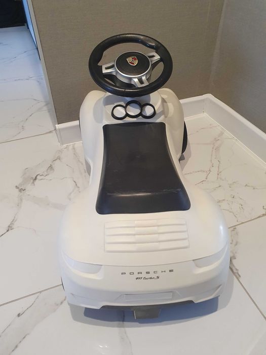 Auto jeździk dla dzieci