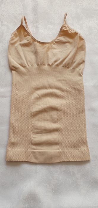 Podkoszulka modelująca nude S