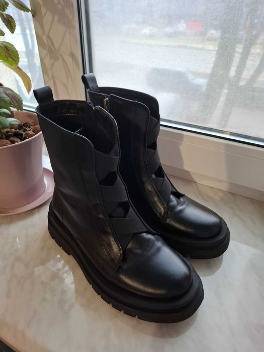 Ботинки жіночіBraska,демісезон,шкіра,бу в гарном/стані,розмір36-23.5см