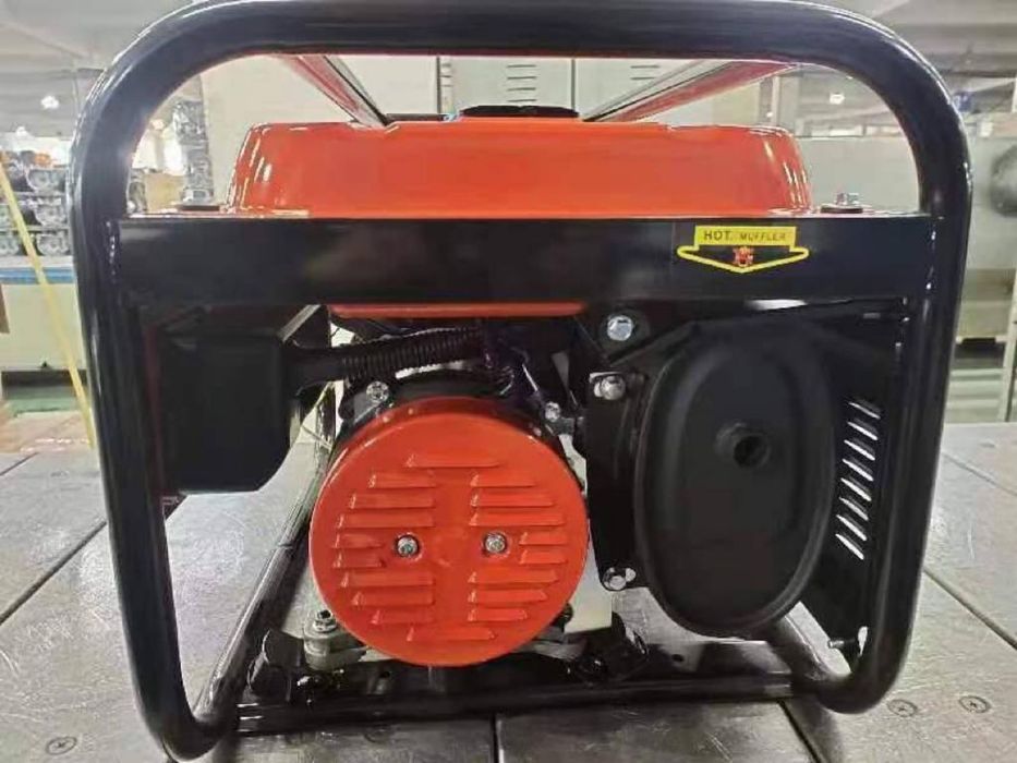 Бензиновий генератор 3,5 кВт