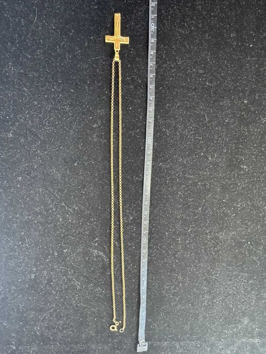 Corrente e Crucifixo – Ouro 19.2k (14.15g)