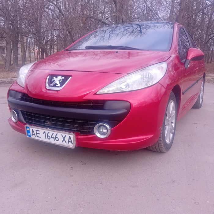 Продам пежо 207 на максимальній комплектації
