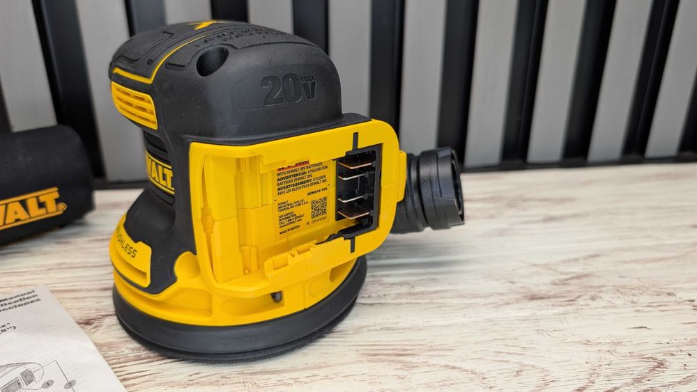 Єксцентрикова акумуляторна шліфмашина DEWALT DCW210 20V