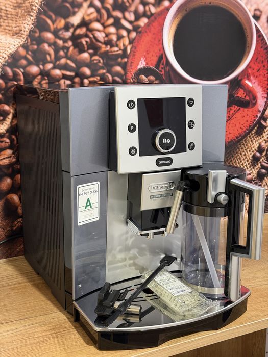 Ekspres do kawy Delonghi PERFECTA CAPPUCCINO ESAM 5500.M gwarancja