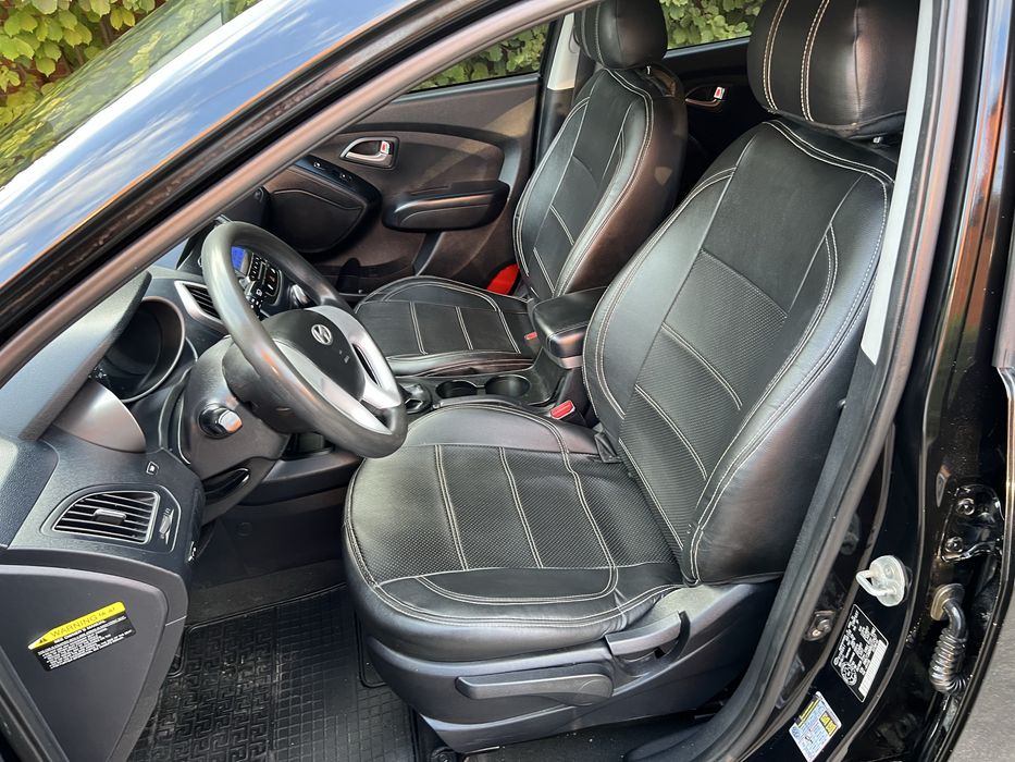 Hyundai  (Tucson ) 2011 2.0 бензин НЕ БИТ !