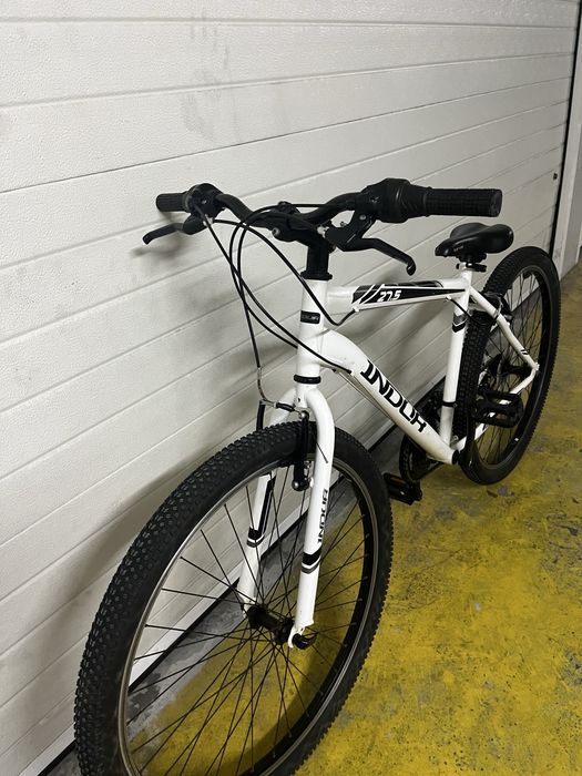 Bicicleta Indur 27.5 branca