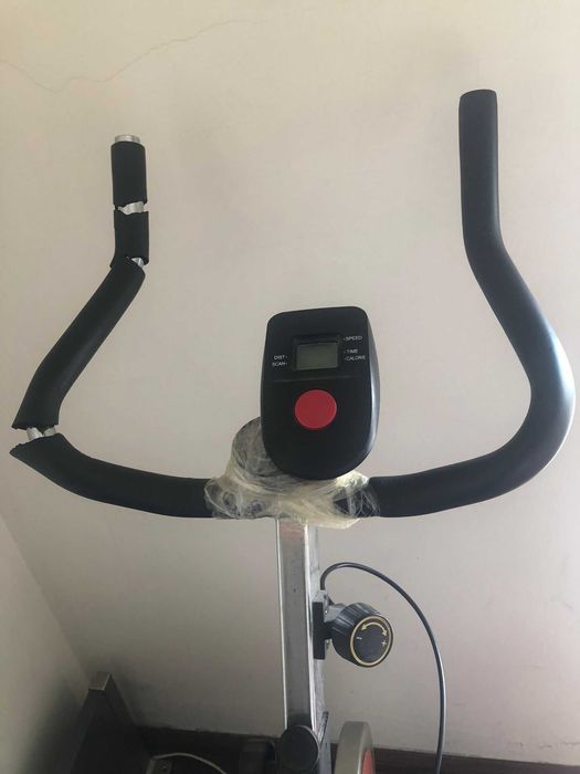 Bicicleta estática para treino