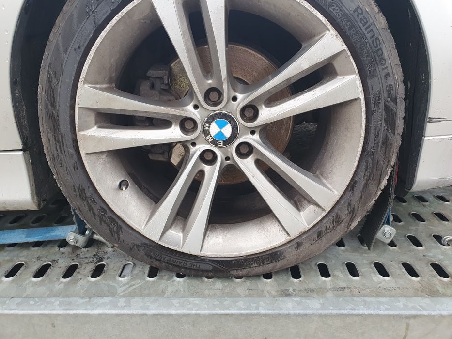 Koła Felgi Alufelgi Bmw 5x120 18 cali 8x18 z oponami 225/45/18 e81 e82 e87 e90 e91 e92 e93 F20 F30 F31 e46 e36