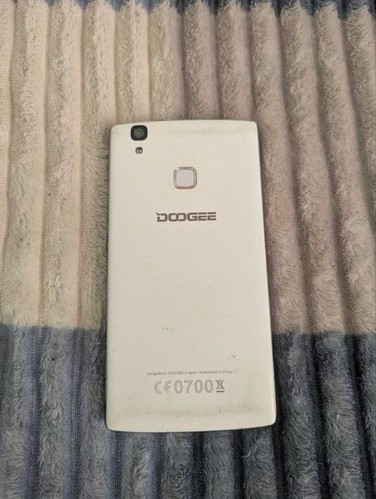 Смартфон Doogee X5 Max Pro — не вмикається, на запчастини / донор