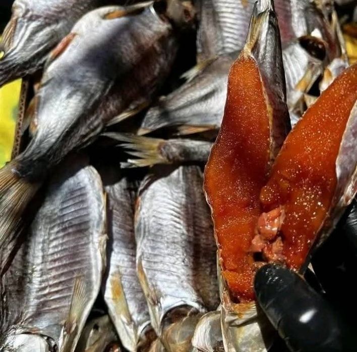 Мясо краба,клешни краба,черная икра,красная икра,лосось,печень щуки