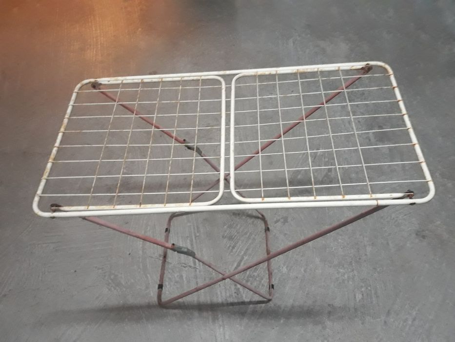 Estendal / Varão de chão