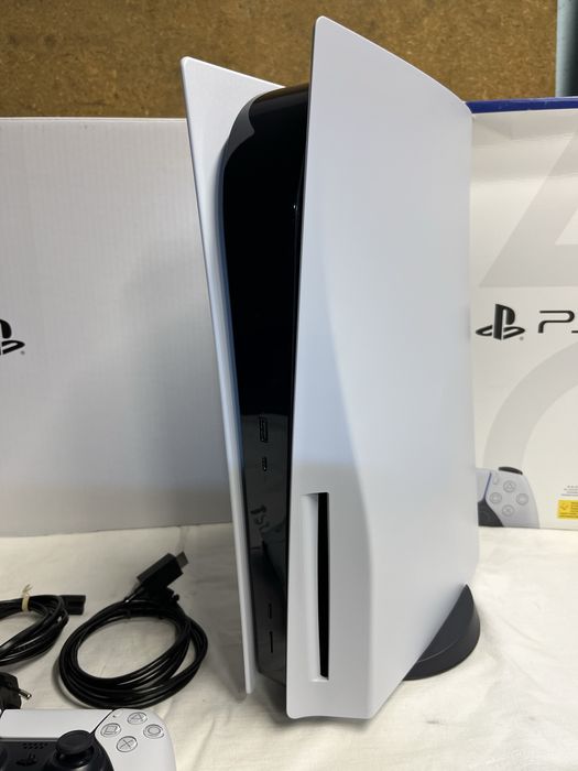 Продам Sony Playstation 5/PS5