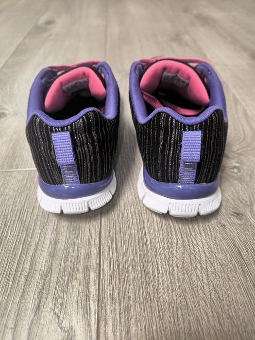 Кросівки фірми Skechers (оригінал) розмір 33 кроссовки