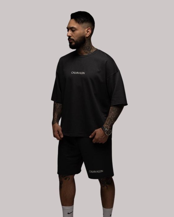 Oversize костюм Calvin Klein