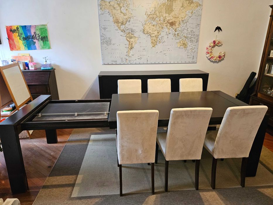 Quarto de jantar completo ou em separado (mesa, cadeiras e aparador)