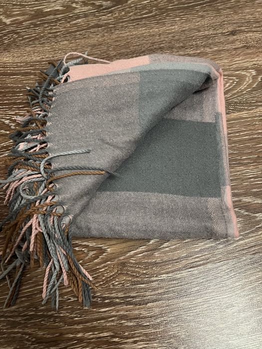 шарф. М’який, теплий, у гарному стані.