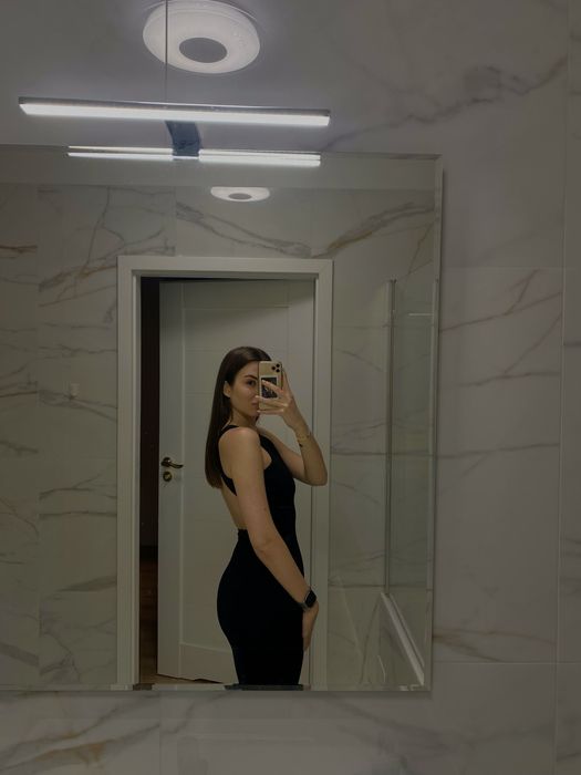 Чорна слім сукня зара