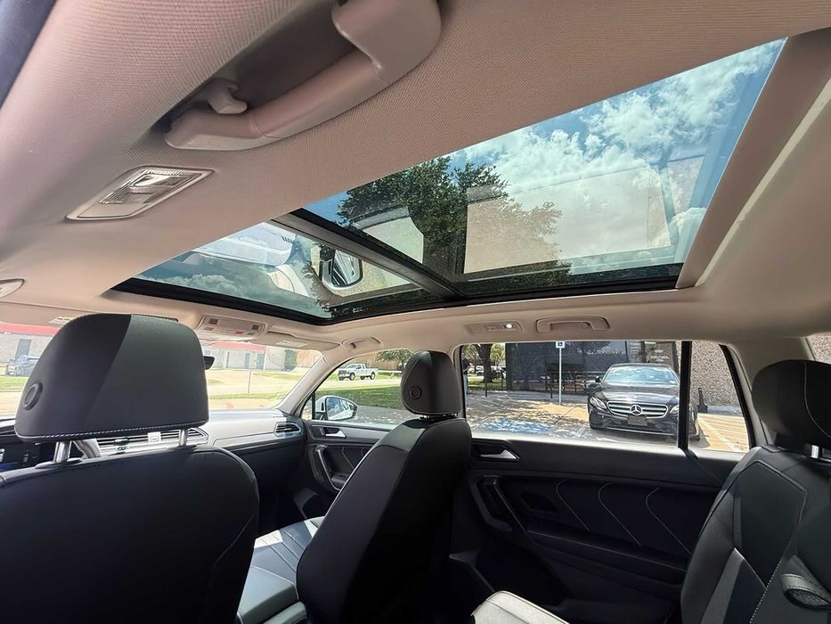 Volkswagen Tiguan SE      2023