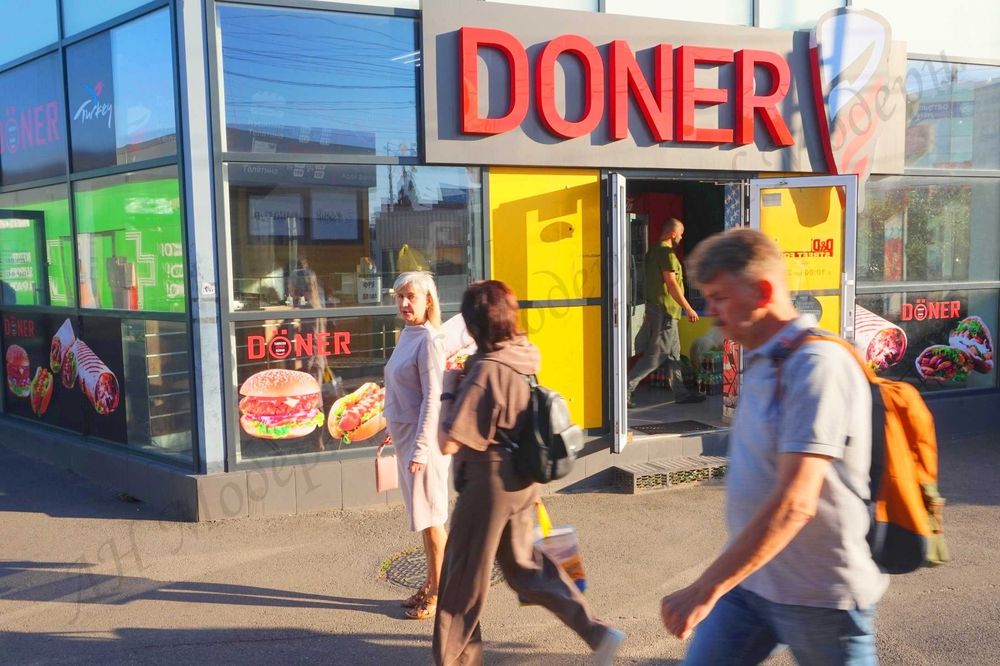 Великий павільйон біля метро та супермаркету продаж Харків