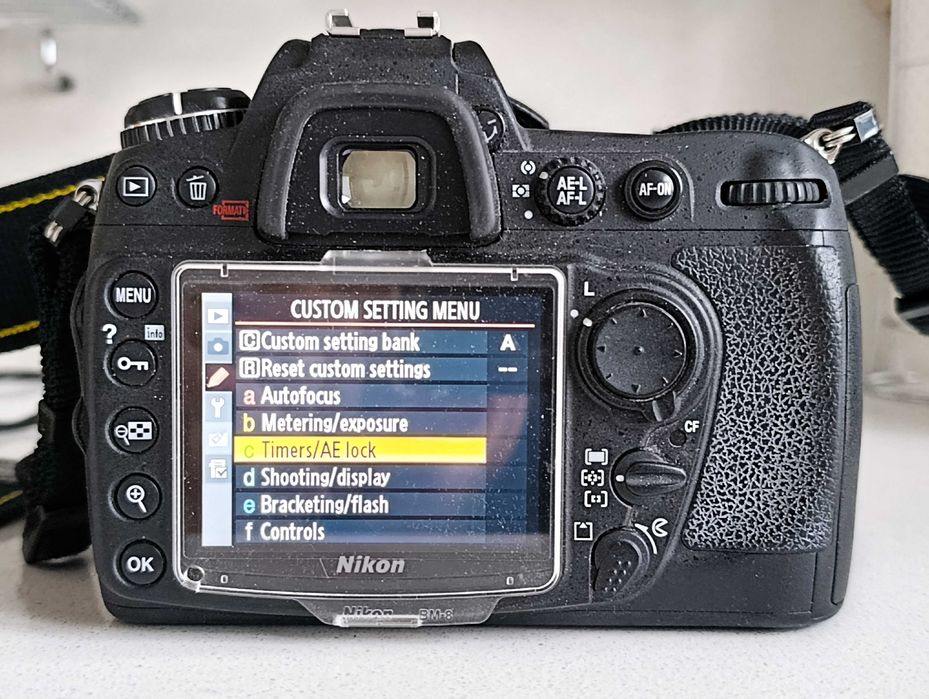 Nikon D300 (10тис. кадрів) + Nikkor 16-85mm + сумка + UV фільтр