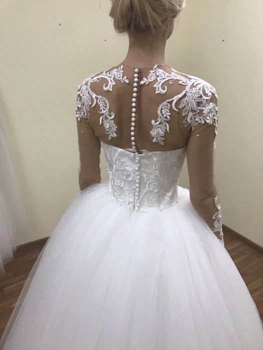 Весільне плаття