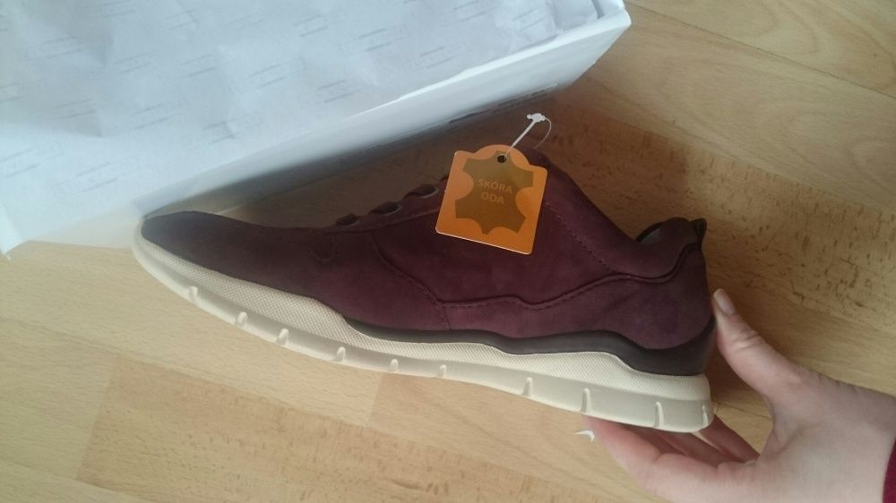 Buty sneakersy 5th Avenue, skóra, r. 39 nowe.