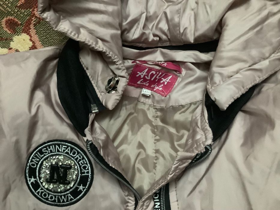 Куртки на девочку