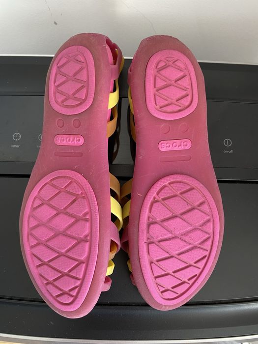 Sandałki Crocs Huarache r. 37 W7