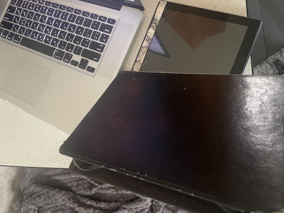 Планшет Lenovo TB- 340L диагональ 10 ..2/32 на sim