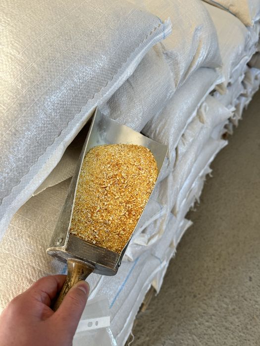 Кукурудзяна крупа для курчат