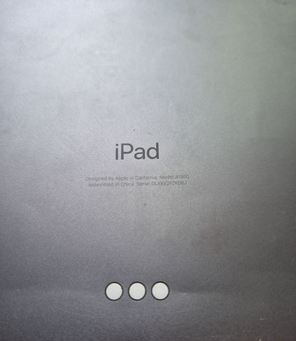 iPad на запчастини