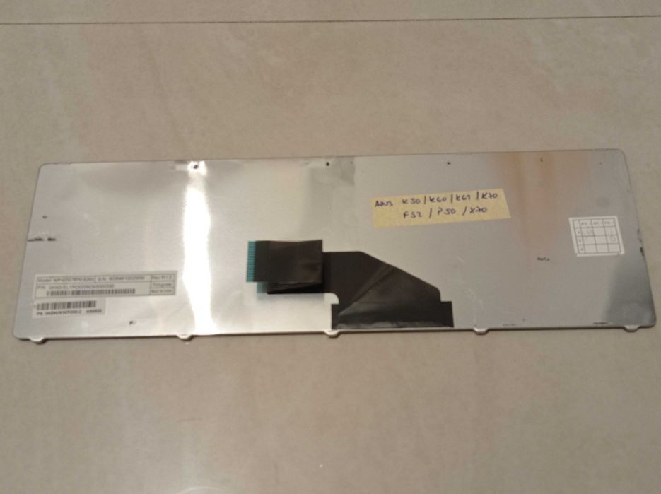 Teclado ASUS K50 K60 K61 K70 F52 P50 X70 e outros