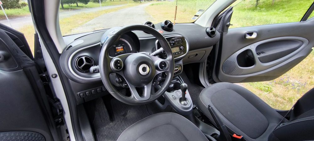 Smart fortwo coupe 90cv cx. aut. NACIONAL