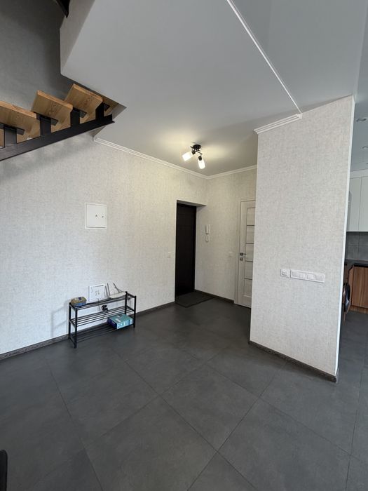 Продаж 3к , 2-х рівневої квартири в жк Кришталеві джерела.