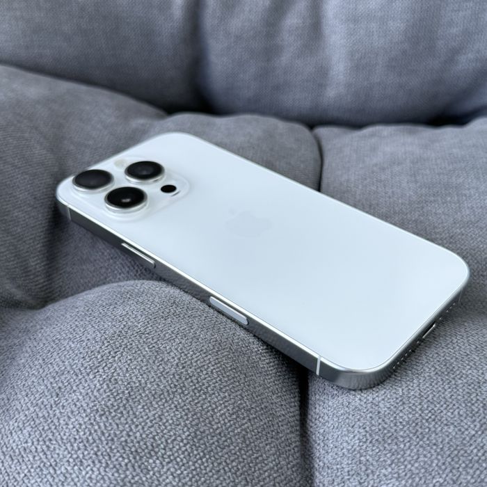 Apple iphone 16 Pro 256 White