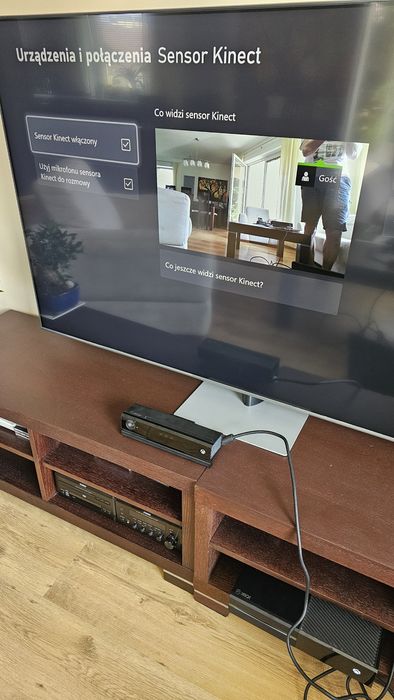 Xbox One - konsola + kinect + 2x kontroler