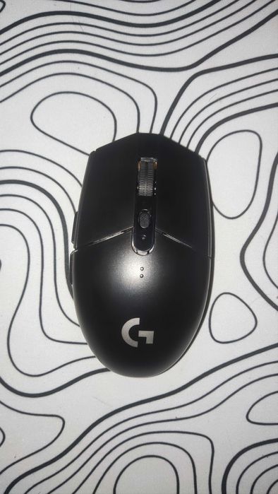 Новая игровая мышка Logitech G304 Lightspeed Wireless